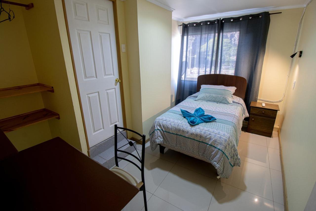 Hostal Beatriz Taltal Bagian luar foto