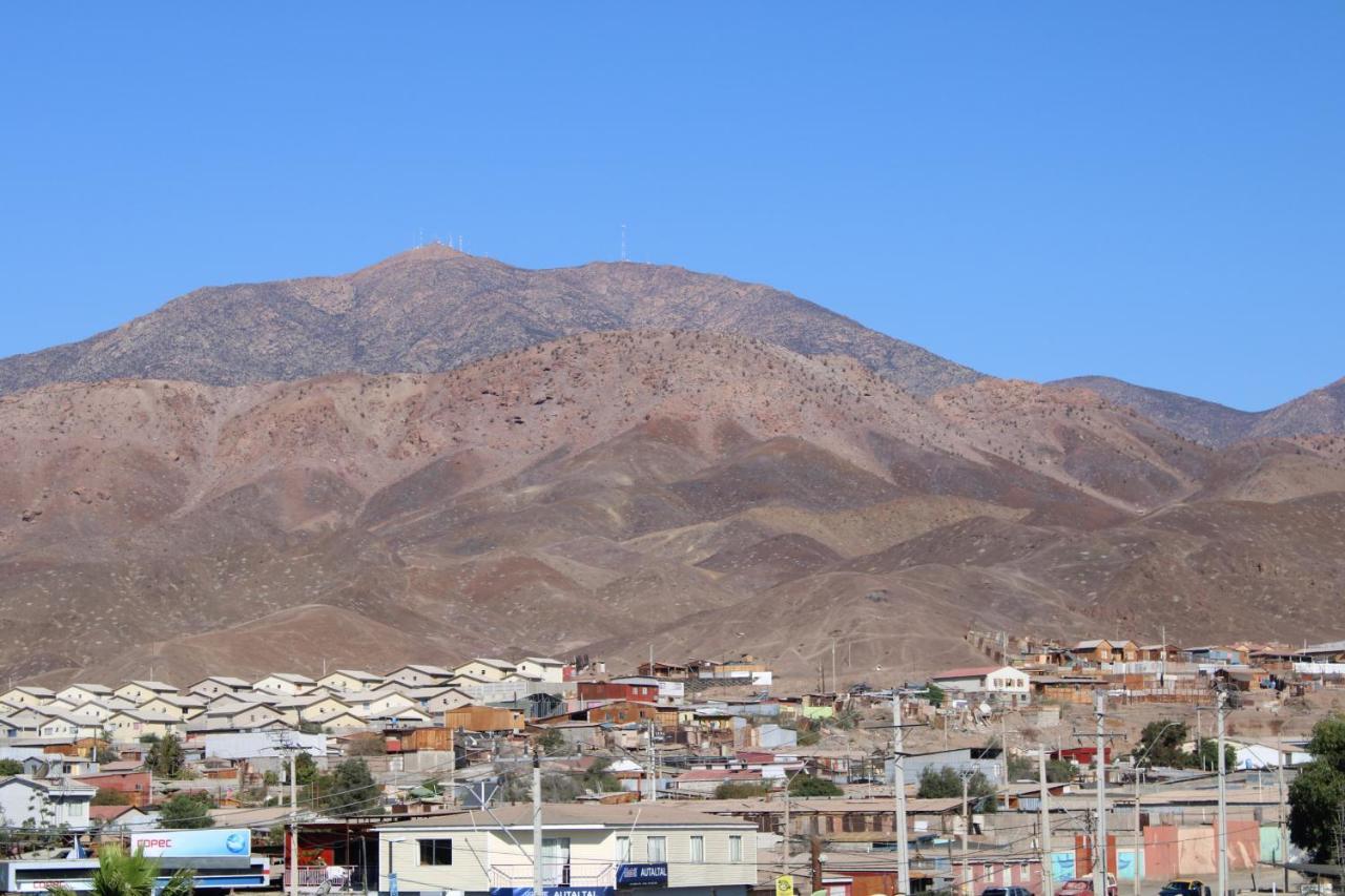 Hostal Beatriz Taltal Bagian luar foto